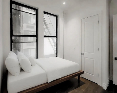 350 3rd Avenue - Photo Thumbnail 4