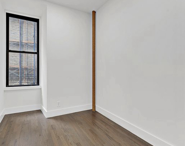 121 Madison Avenue - Photo Thumbnail 4