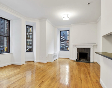 121 Madison Avenue - Photo Thumbnail 1