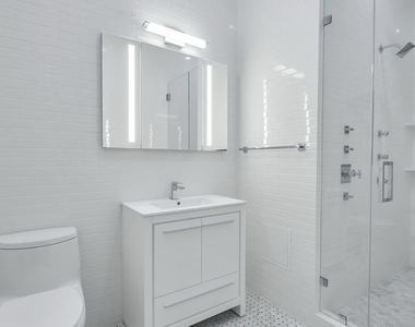 121 Madison Avenue - Photo Thumbnail 6