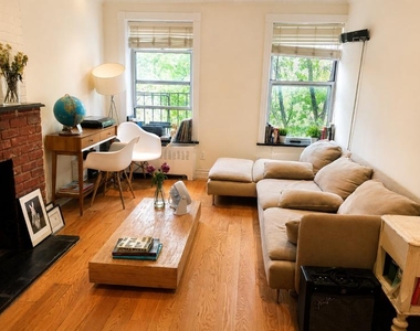 Hudson Street - Photo Thumbnail 4