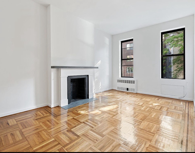 414 East 84th Street - Photo Thumbnail 1