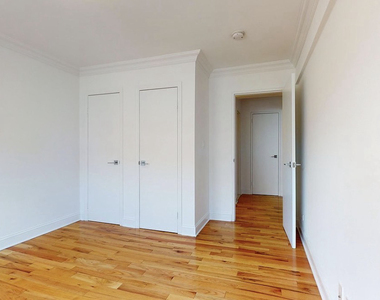 305 West 13th Street - Photo Thumbnail 3
