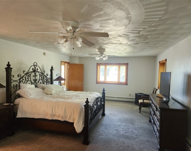 77 Riverside Drive - Photo Thumbnail 21