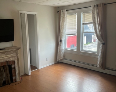 1304 Monroe Street - Photo Thumbnail 2