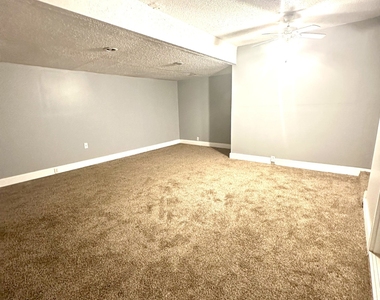 1630 Isleworth Circle - Photo Thumbnail 27