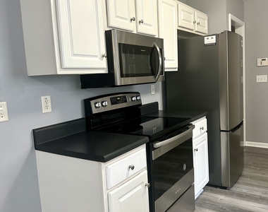 1630 Isleworth Circle - Photo Thumbnail 9