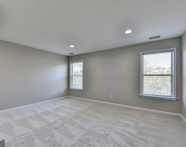 4805 Shelbourne Drive - Photo Thumbnail 56