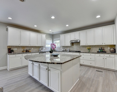 4805 Shelbourne Drive - Photo Thumbnail 35