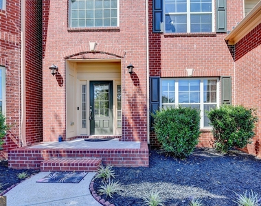 4805 Shelbourne Drive - Photo Thumbnail 1