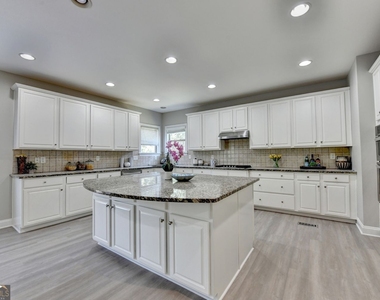 4805 Shelbourne Drive - Photo Thumbnail 27