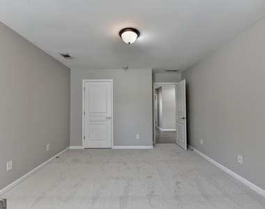 4805 Shelbourne Drive - Photo Thumbnail 63