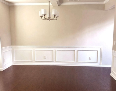237 Franklin Street - Photo Thumbnail 2