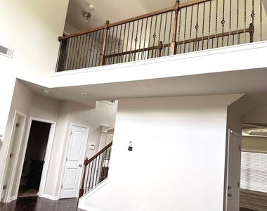 237 Franklin Street - Photo Thumbnail 6