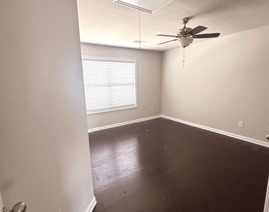237 Franklin Street - Photo Thumbnail 8
