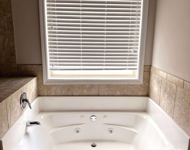 237 Franklin Street - Photo Thumbnail 17