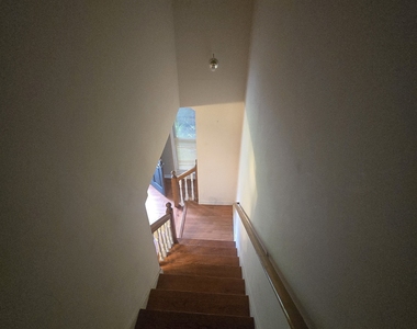 3490 Runnymeade Drive - Photo Thumbnail 21