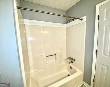 1013 Travelers Trail Nw - Photo Thumbnail 22