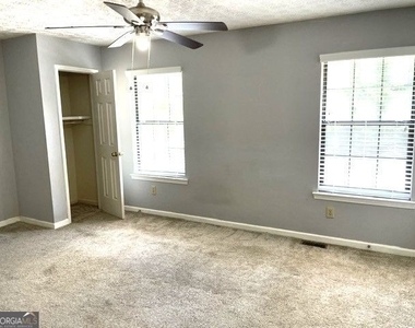 1013 Travelers Trail Nw - Photo Thumbnail 13