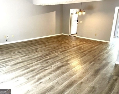 1013 Travelers Trail Nw - Photo Thumbnail 3