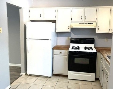1013 Travelers Trail Nw - Photo Thumbnail 8
