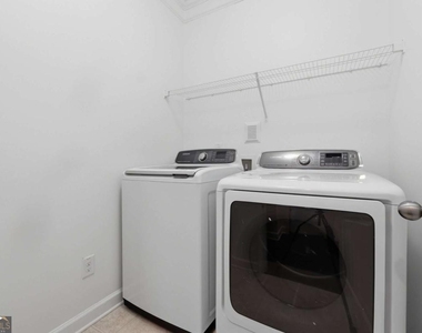 4865 Alexandria Avenue - Photo Thumbnail 35