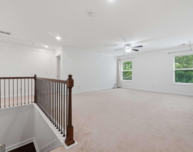 4865 Alexandria Avenue - Photo Thumbnail 9