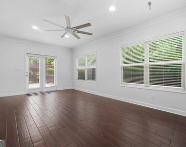4865 Alexandria Avenue - Photo Thumbnail 31