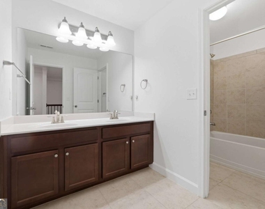 4865 Alexandria Avenue - Photo Thumbnail 32