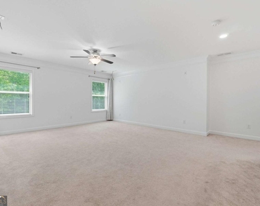 4865 Alexandria Avenue - Photo Thumbnail 10