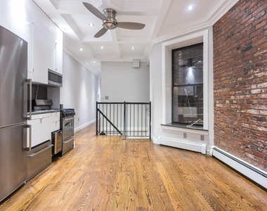 West 103rd Street - Photo Thumbnail 3
