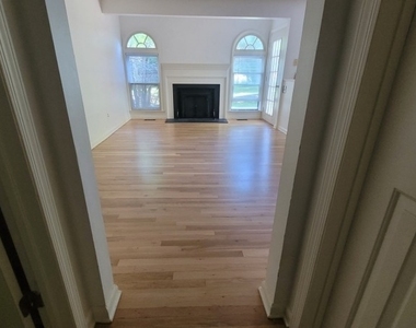 25 Wexford Dr - Photo Thumbnail 9