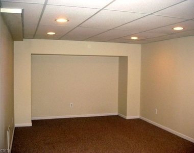 25 Wexford Dr - Photo Thumbnail 8
