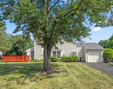 123 Harrow Dr - Photo Thumbnail 1