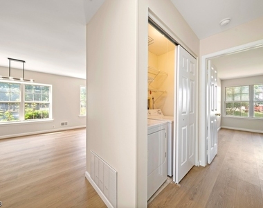 123 Harrow Dr - Photo Thumbnail 10