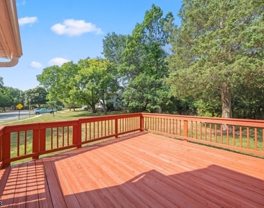 123 Harrow Dr - Photo Thumbnail 18