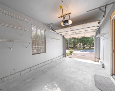 123 Harrow Dr - Photo Thumbnail 17