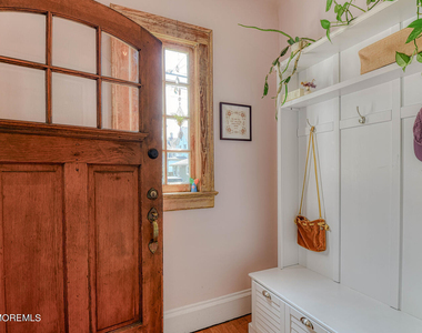1503 Emory Street - Photo Thumbnail 4