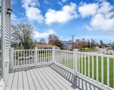 58 Cove Road - Photo Thumbnail 58