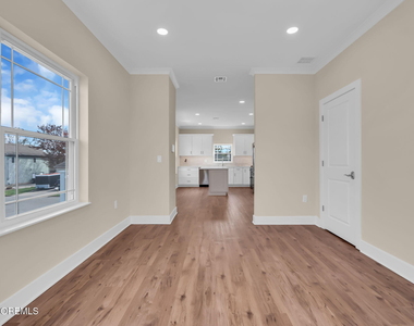 58 Cove Road - Photo Thumbnail 15