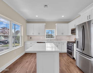 58 Cove Road - Photo Thumbnail 21