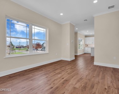 58 Cove Road - Photo Thumbnail 16