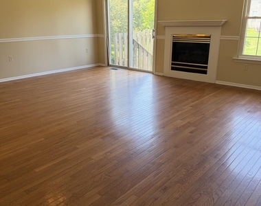 3904 Plowmans Court - Photo Thumbnail 8