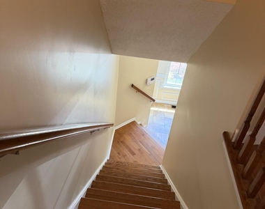 3904 Plowmans Court - Photo Thumbnail 11