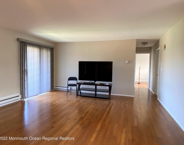 1501 Ocean Avenue - Photo Thumbnail 7