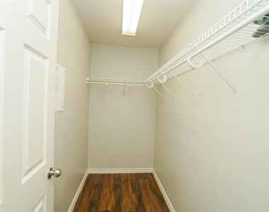 8826 Tucker Street - Photo Thumbnail 9
