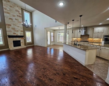 12340 Payne Street - Photo Thumbnail 11