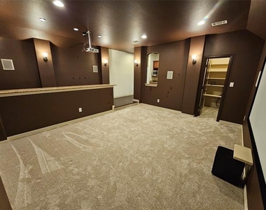 12340 Payne Street - Photo Thumbnail 36