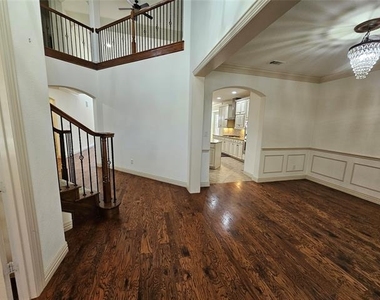 12340 Payne Street - Photo Thumbnail 1