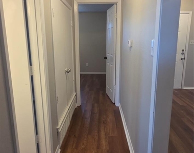 235 Vista Way - Photo Thumbnail 25